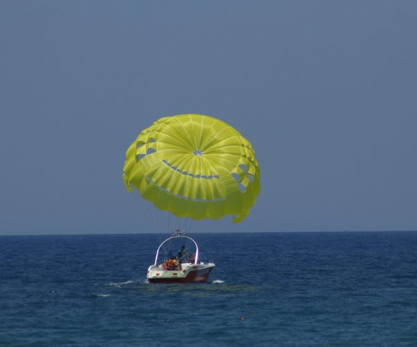 Parasailing3