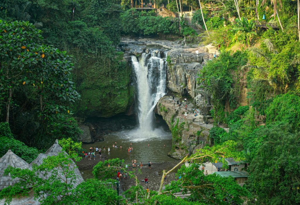 Tegenungan Waterfall1