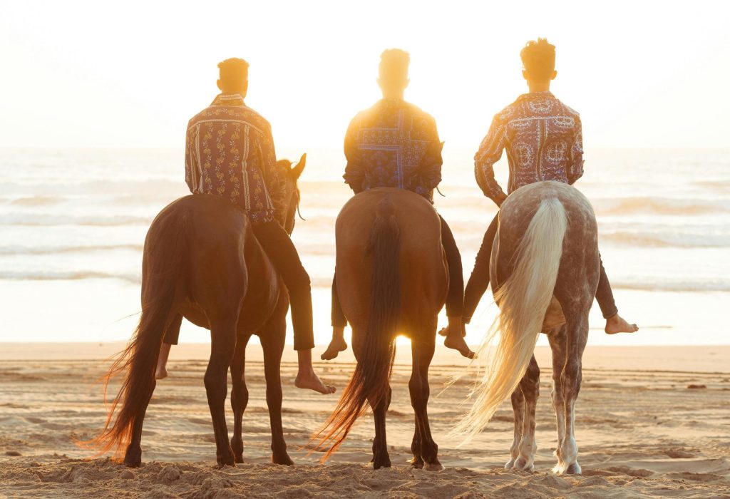 horse riding3