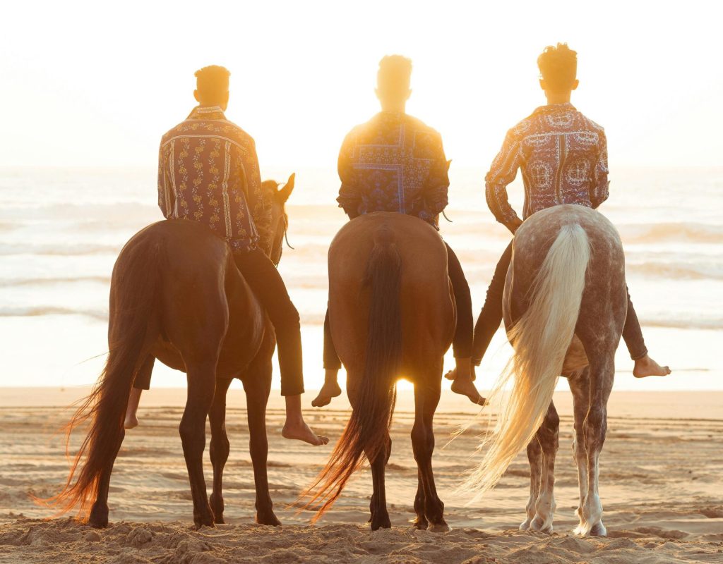 horse riding3