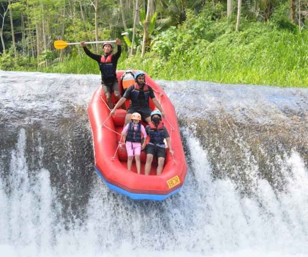 waja-rafting